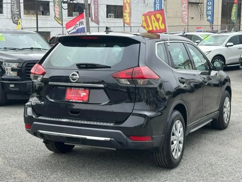 2019 Nissan Rogue - Image 4 of 12