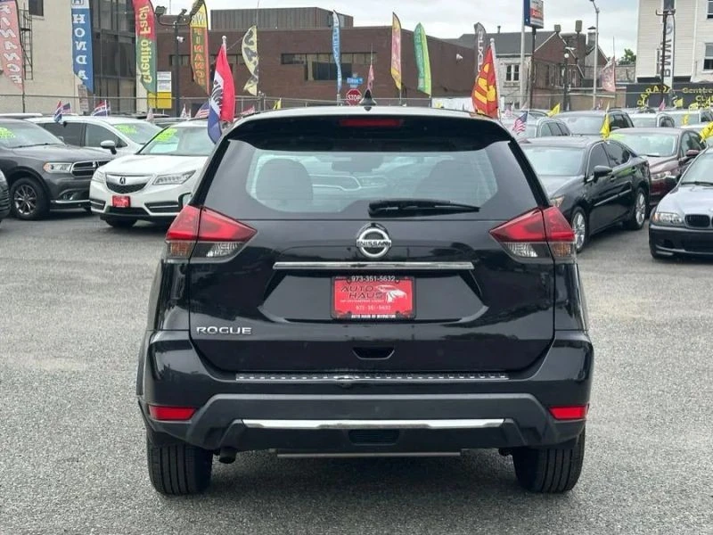 2019 Nissan Rogue - Image 5 of 12