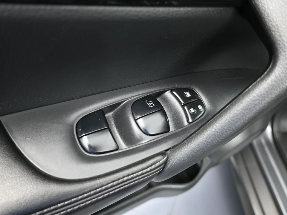 2019 Nissan Rogue - Image 12 of 12