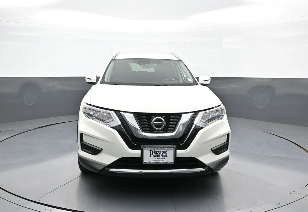 2019 Nissan Rogue - Image 2 of 12