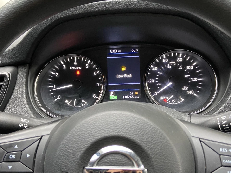 2019 Nissan Rogue - Image 8 of 14