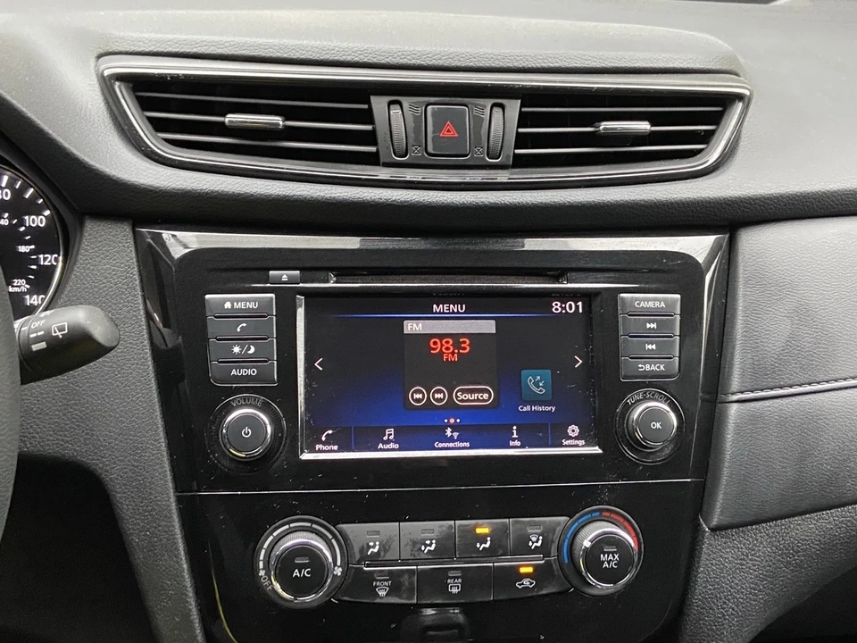 2019 Nissan Rogue - Image 9 of 14