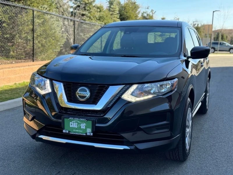 2019 Nissan Rogue - Image 2 of 12