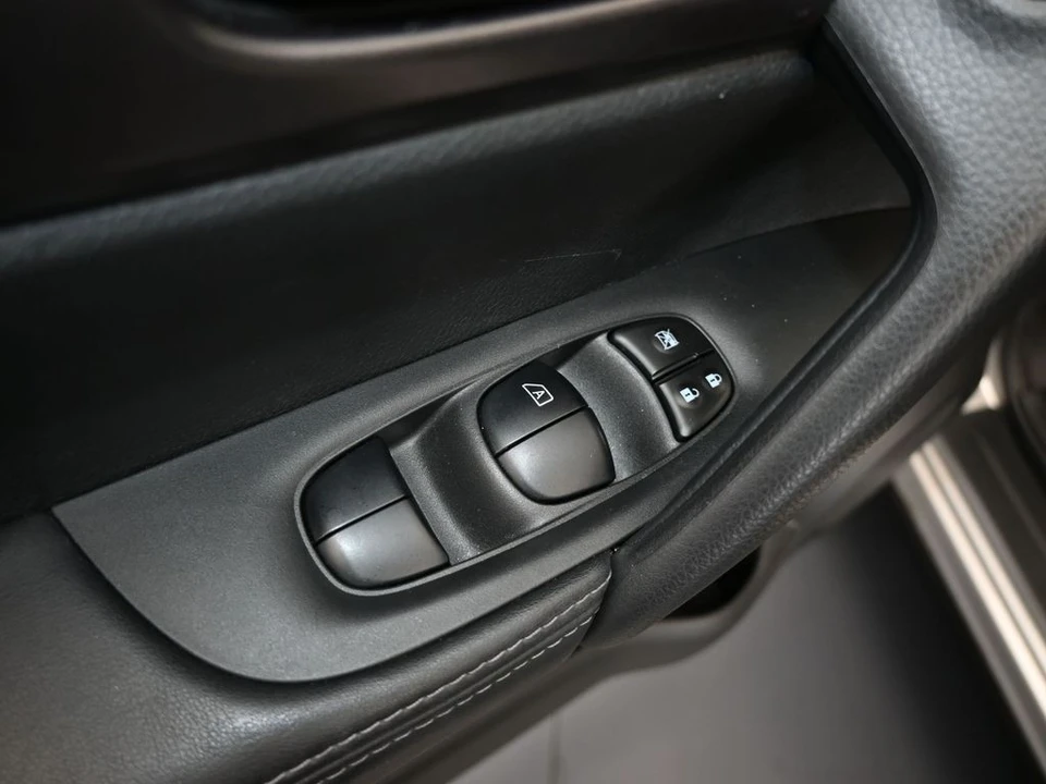 2019 Nissan Rogue - Image 12 of 12