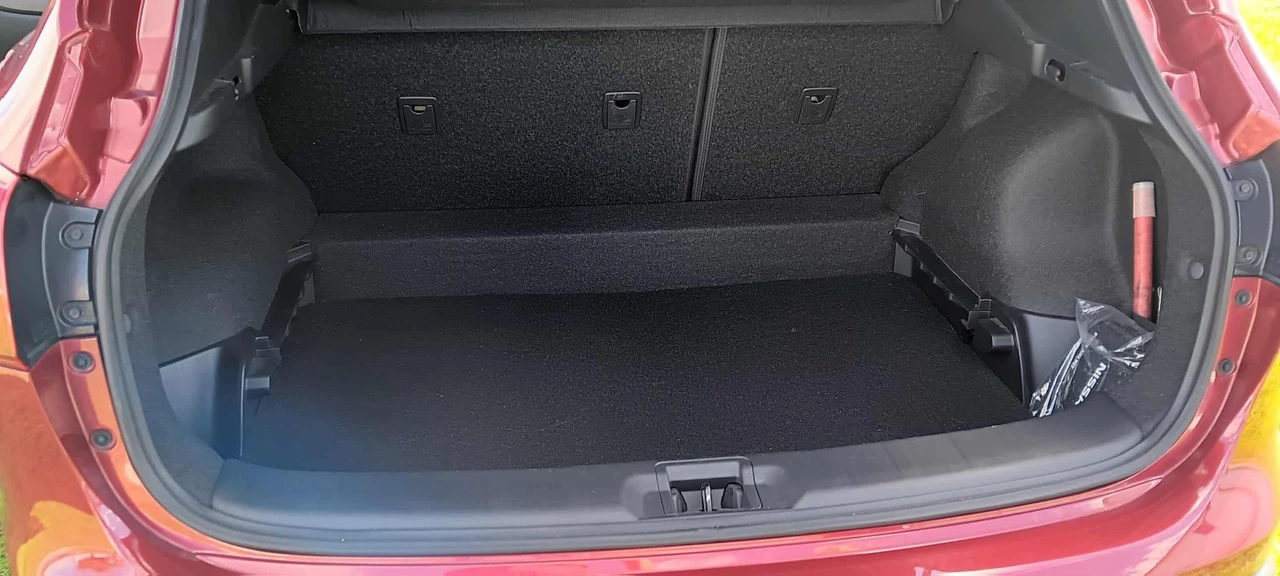 2019 Nissan Rogue - Image 9 of 12