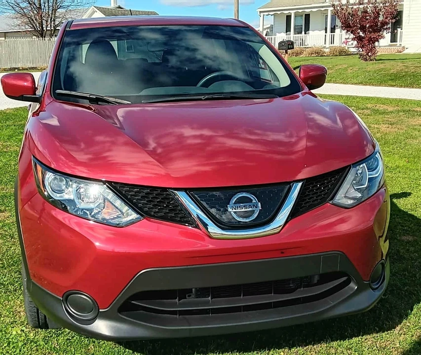 2019 Nissan Rogue - Image 5 of 12