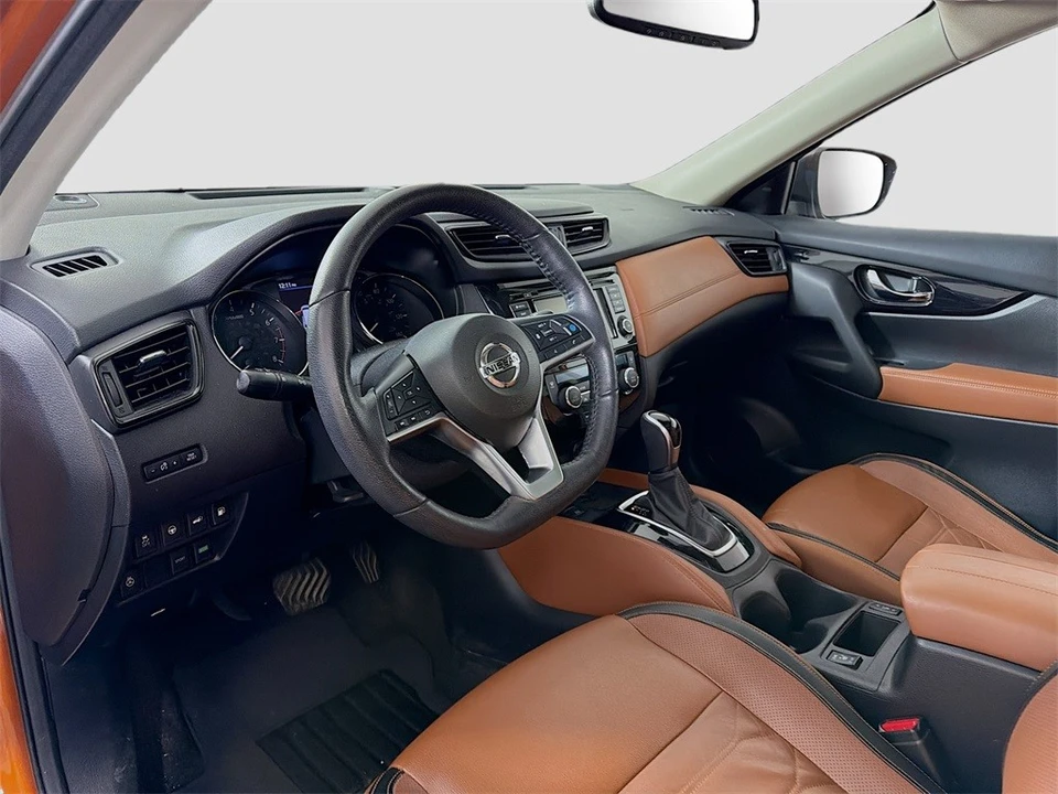 2019 Nissan Rogue - Image 10 of 12
