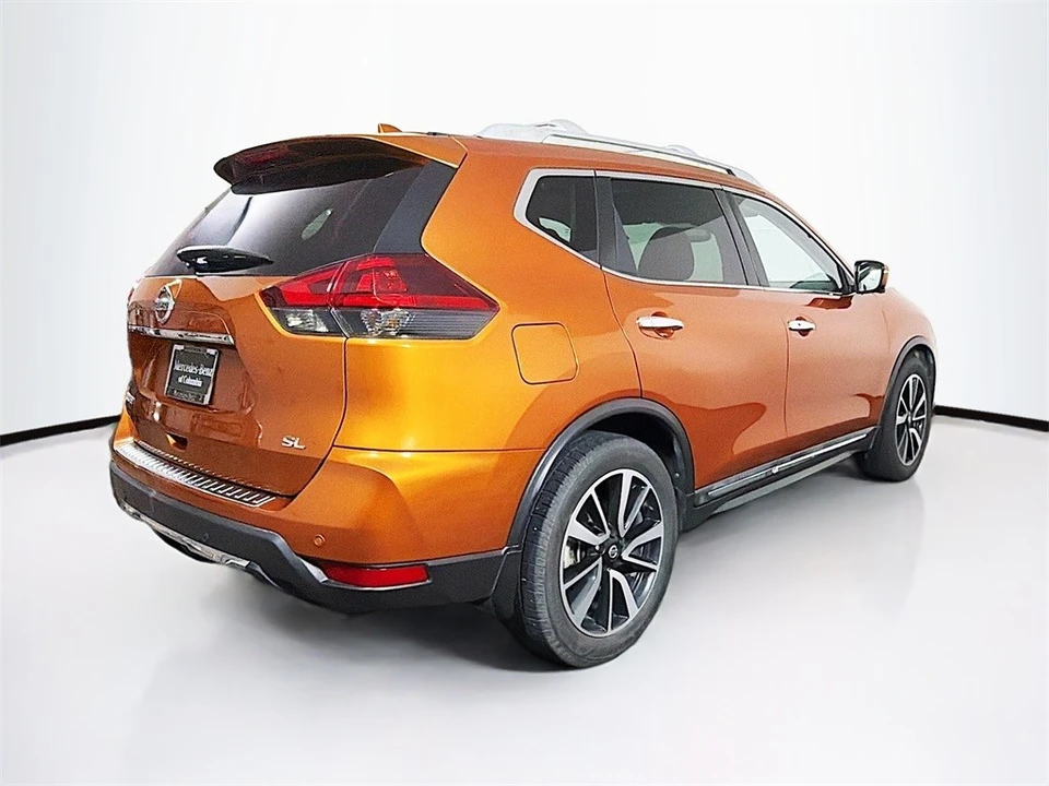 2019 Nissan Rogue - Image 7 of 12