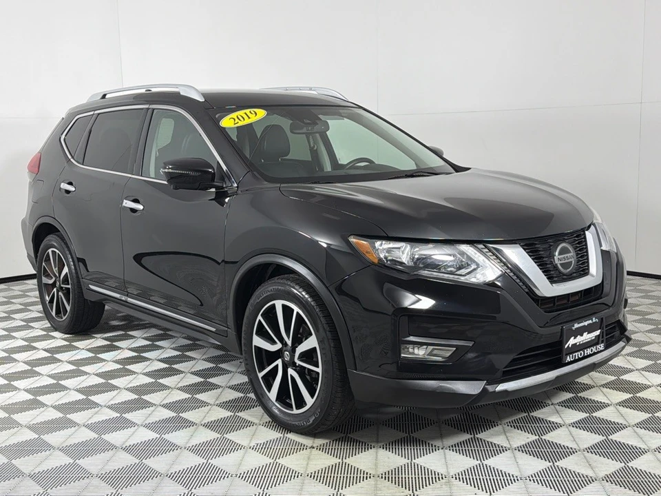 2019 Nissan Rogue - Image 3 of 21