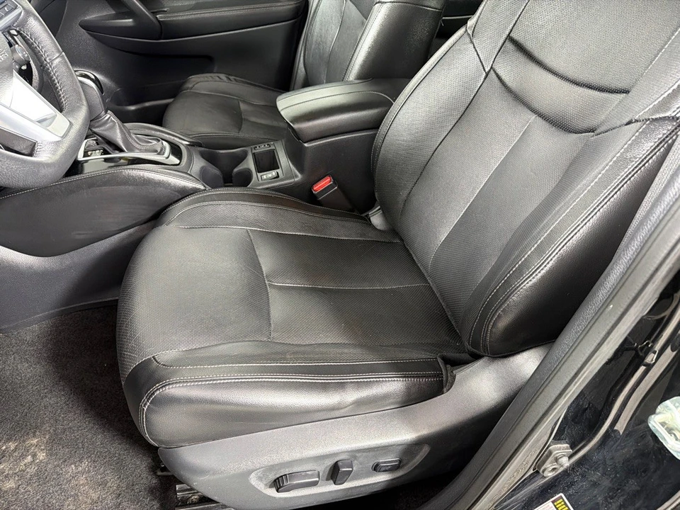 2019 Nissan Rogue - Image 11 of 21