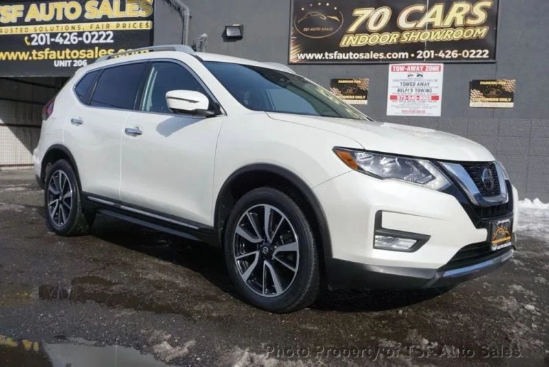 2019 Nissan Rogue - Image 9 of 12