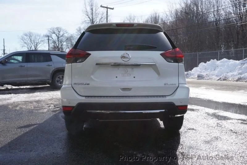 2019 Nissan Rogue - Image 6 of 12