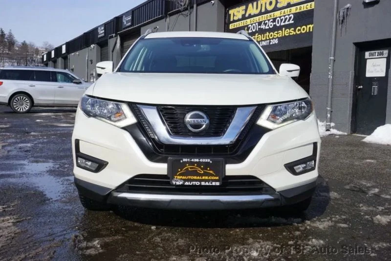 2019 Nissan Rogue - Image 2 of 12