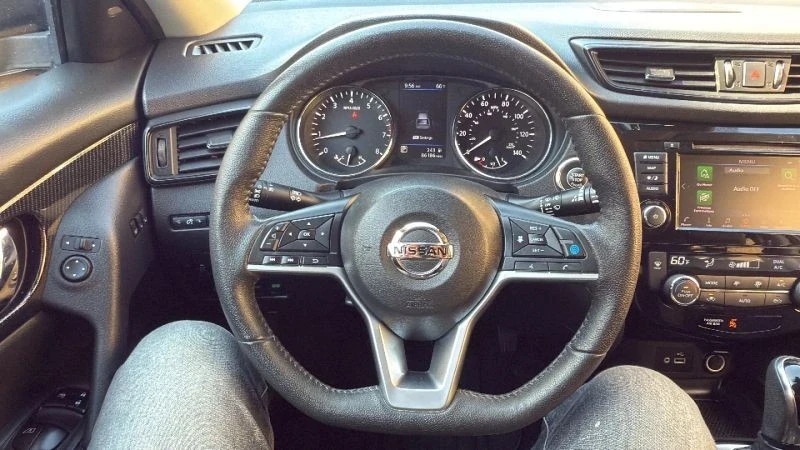 2019 Nissan Rogue - Image 10 of 12