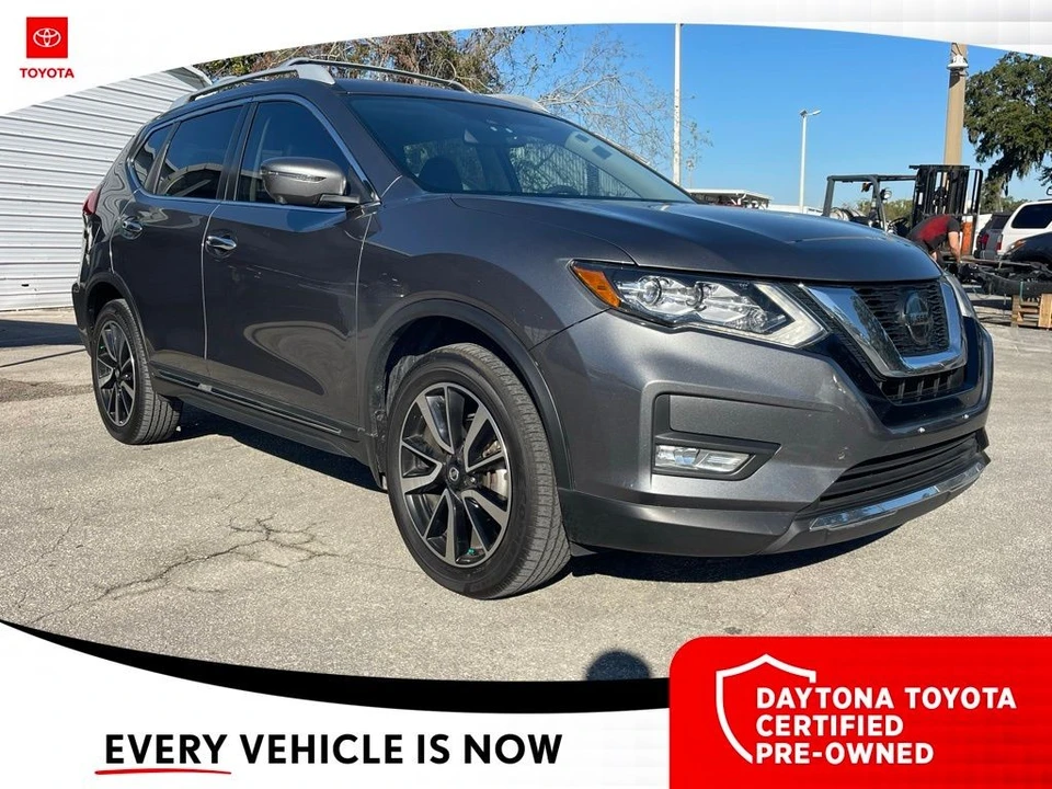 2019 Nissan Rogue - Image 6 of 10