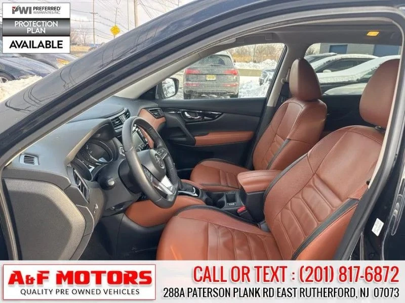 2019 Nissan Rogue - Image 8 of 12