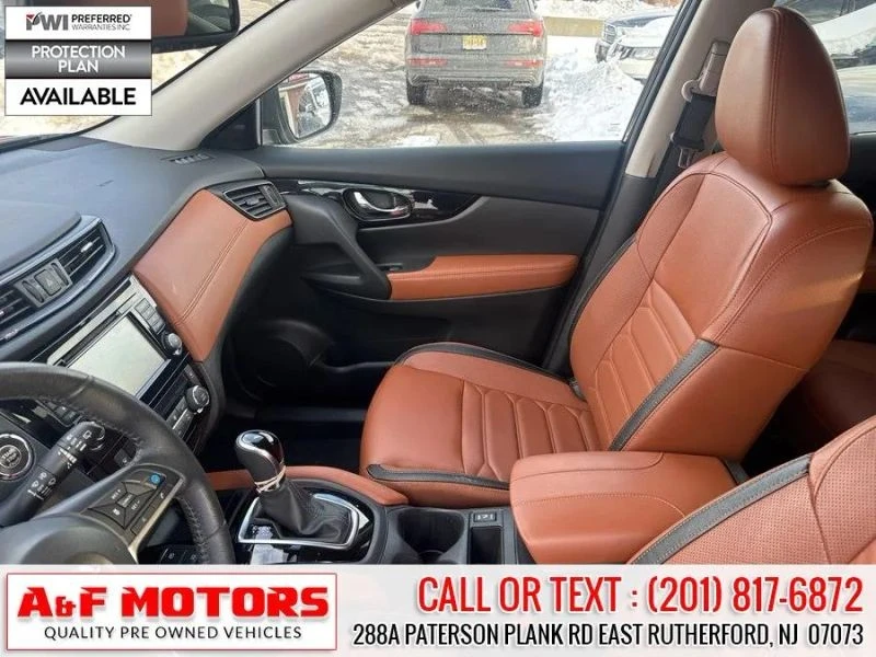 2019 Nissan Rogue - Image 10 of 12