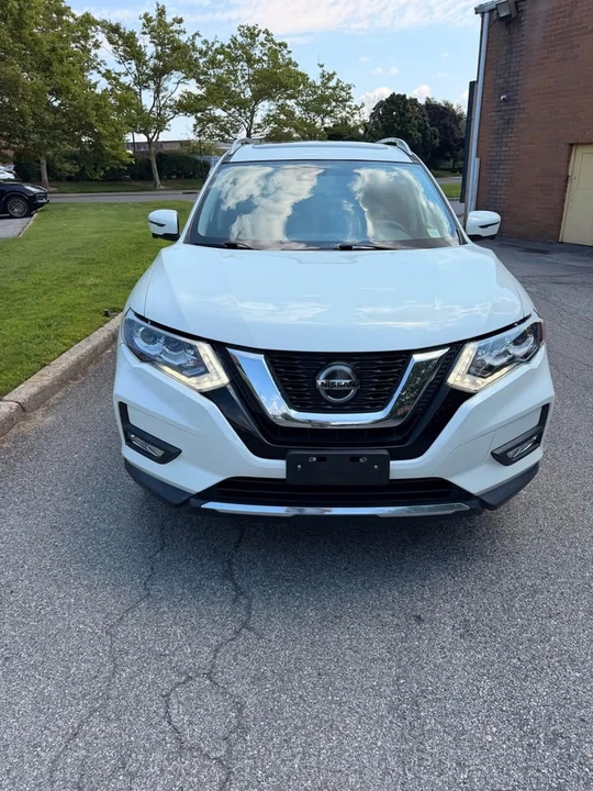 2019 Nissan Rogue - Image 2 of 19