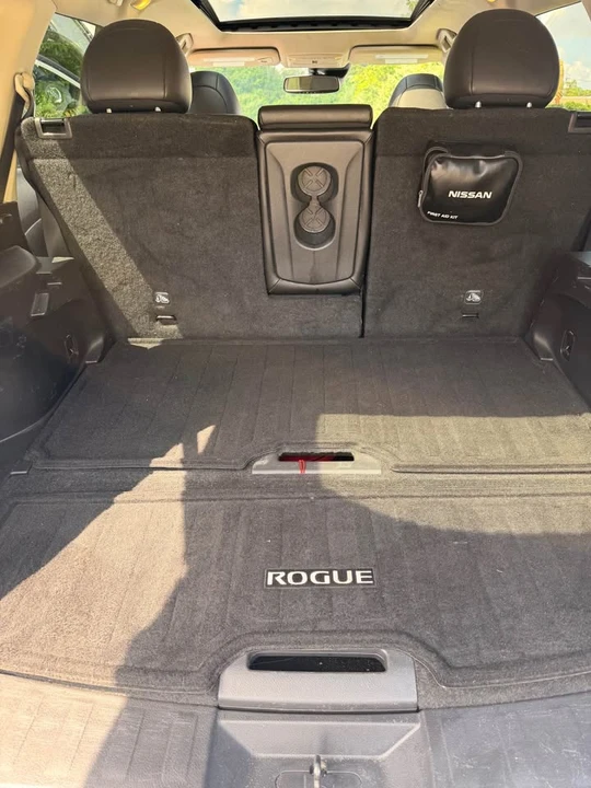 2019 Nissan Rogue - Image 18 of 19