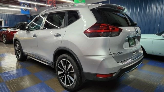 2019 Nissan Rogue - Image 4 of 12