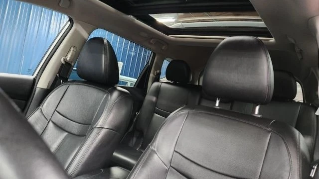 2019 Nissan Rogue - Image 9 of 12