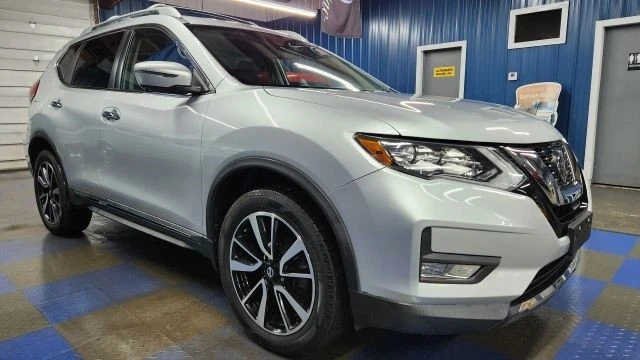 2019 Nissan Rogue - Image 2 of 12