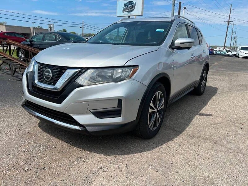 2019 Nissan Rogue - Image 2 of 9
