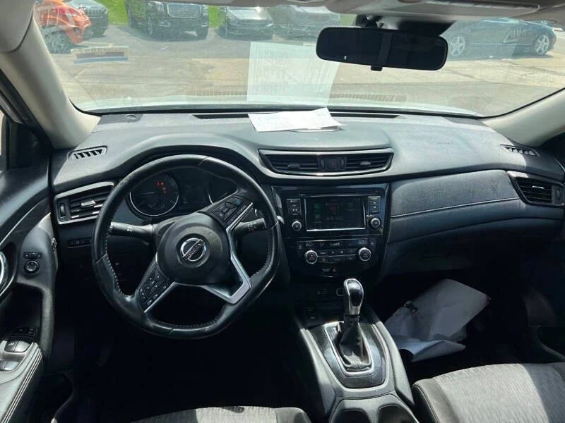 2019 Nissan Rogue - Image 9 of 9