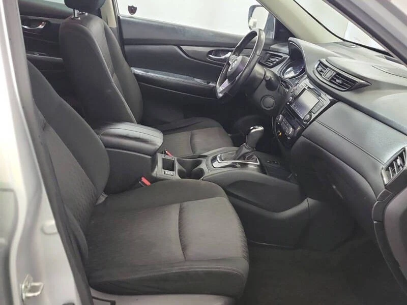 2019 Nissan Rogue - Image 8 of 9