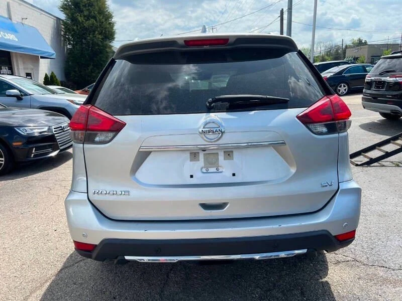 2019 Nissan Rogue - Image 6 of 9