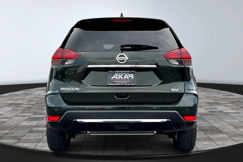 2019 Nissan Rogue - Image 6 of 12