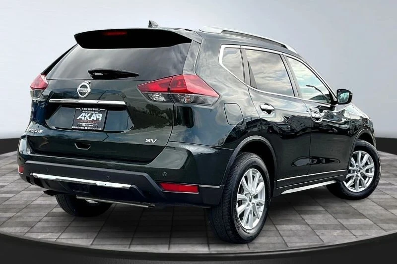 2019 Nissan Rogue - Image 5 of 12