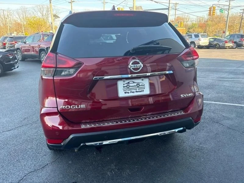 2019 Nissan Rogue - Image 8 of 12