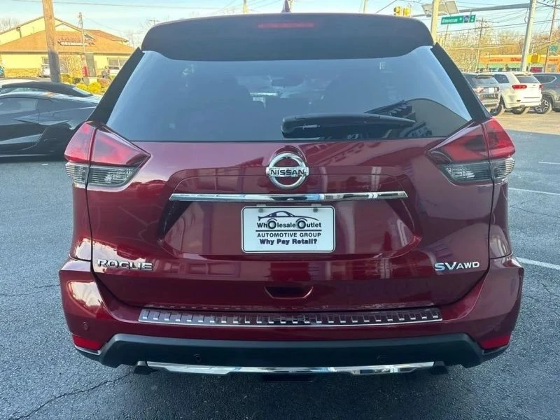 2019 Nissan Rogue - Image 9 of 12