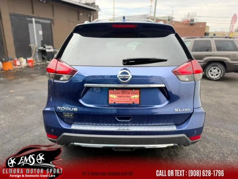 2019 Nissan Rogue - Image 6 of 12