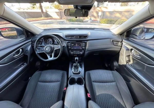 2019 Nissan Rogue - Image 6 of 9