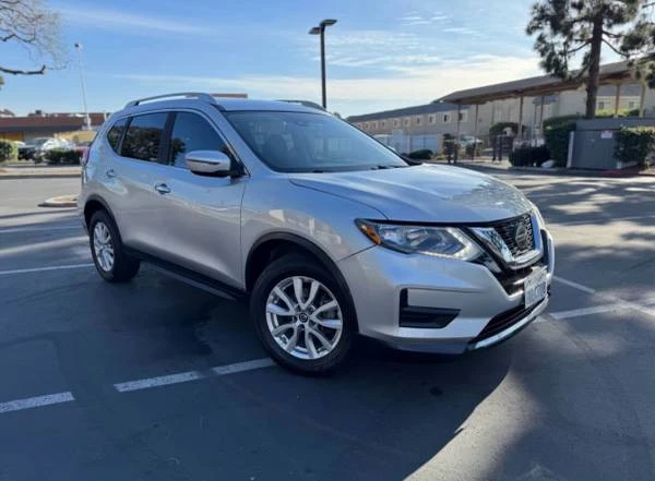 2019 Nissan Rogue - Image 5 of 9