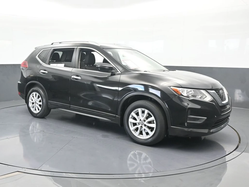 2019 Nissan Rogue - Image 8 of 12
