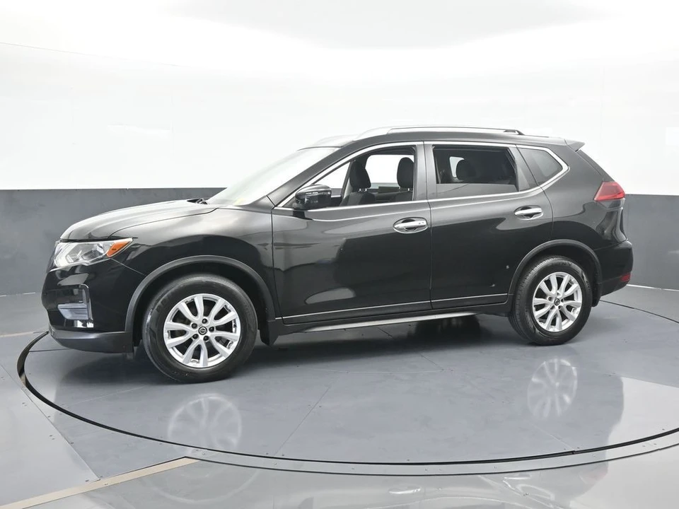 2019 Nissan Rogue - Image 2 of 12