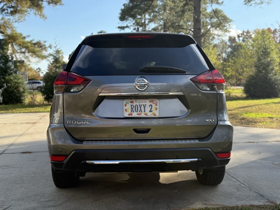 2019 Nissan Rogue - Image 7 of 21