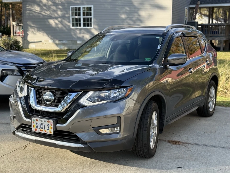 2019 Nissan Rogue - Image 2 of 21