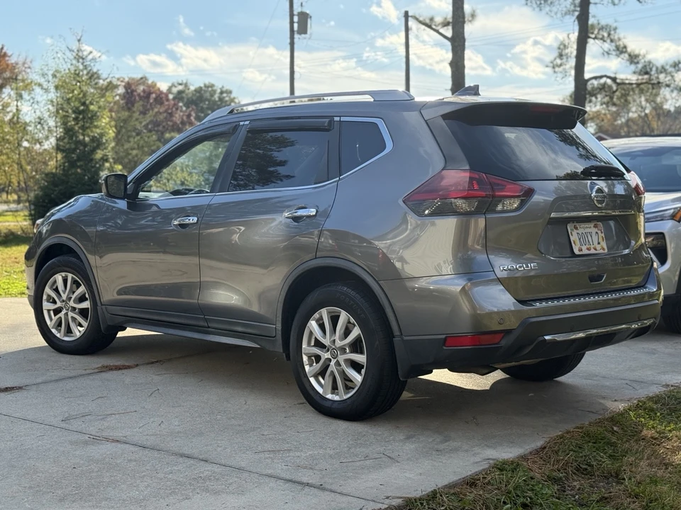 2019 Nissan Rogue - Image 5 of 21