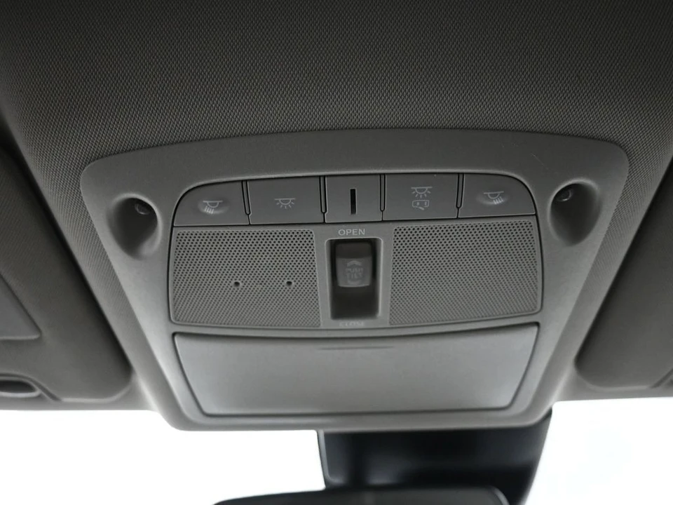 2019 Nissan Rogue - Image 17 of 21