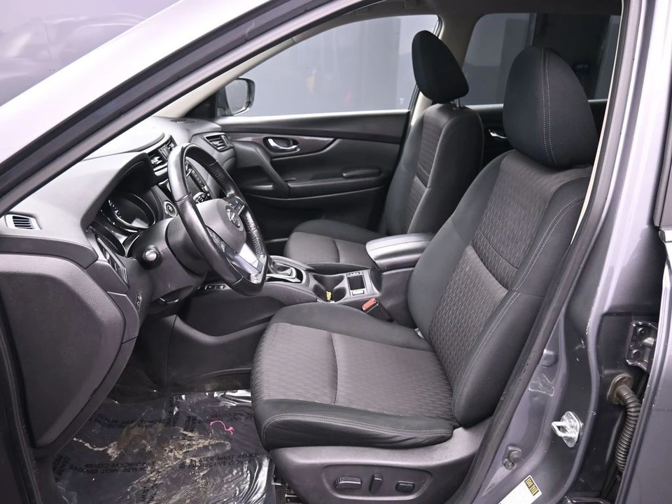2019 Nissan Rogue - Image 19 of 21