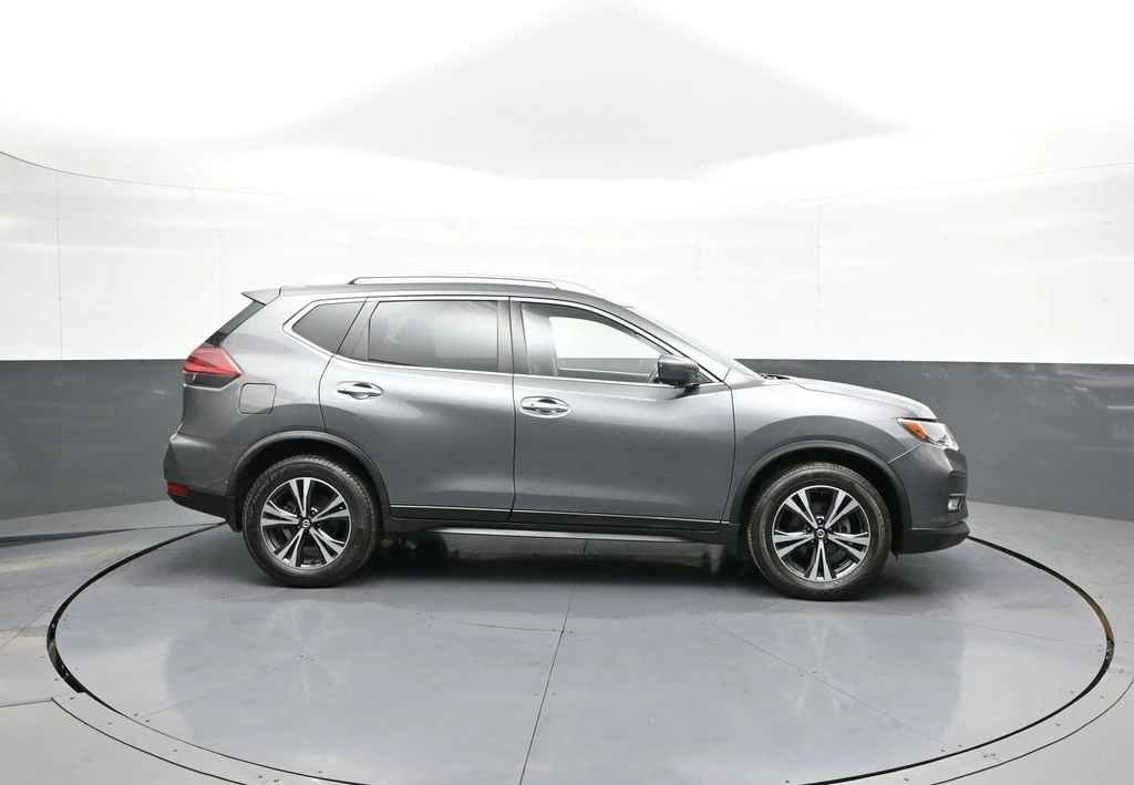 2019 Nissan Rogue - Image 5 of 21
