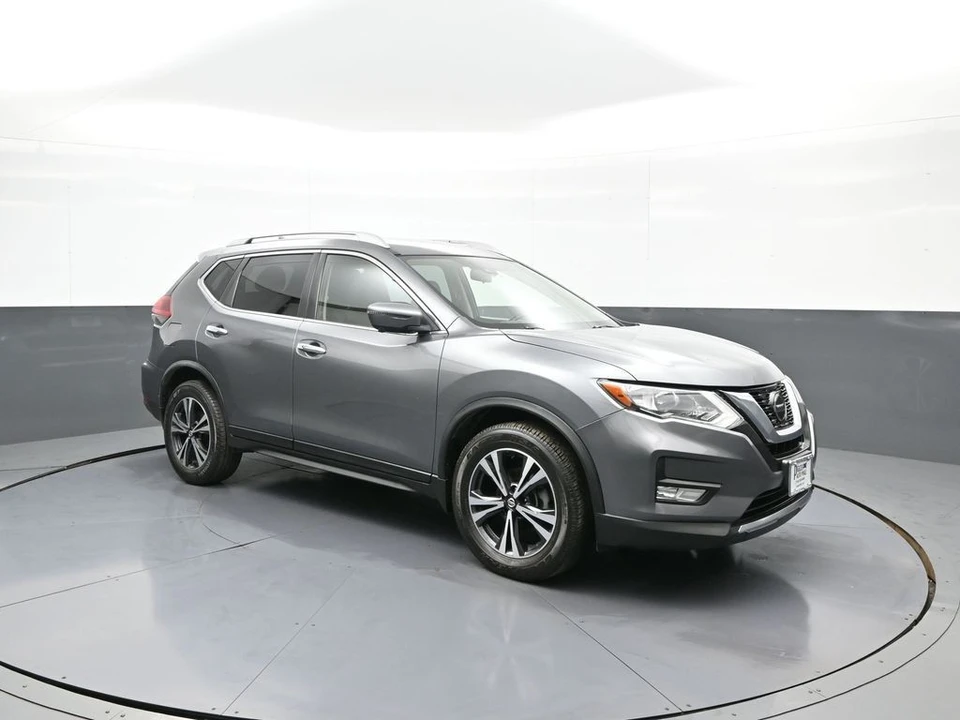 2019 Nissan Rogue - Image 4 of 21