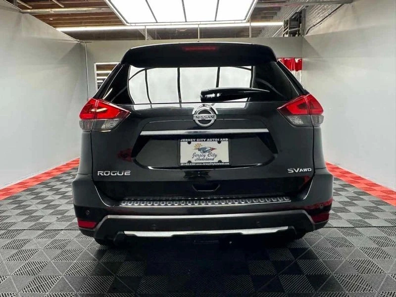 2019 Nissan Rogue - Image 6 of 12