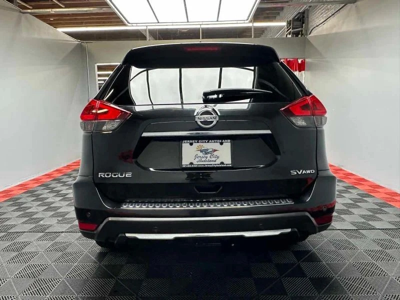 2019 Nissan Rogue - Image 6 of 12