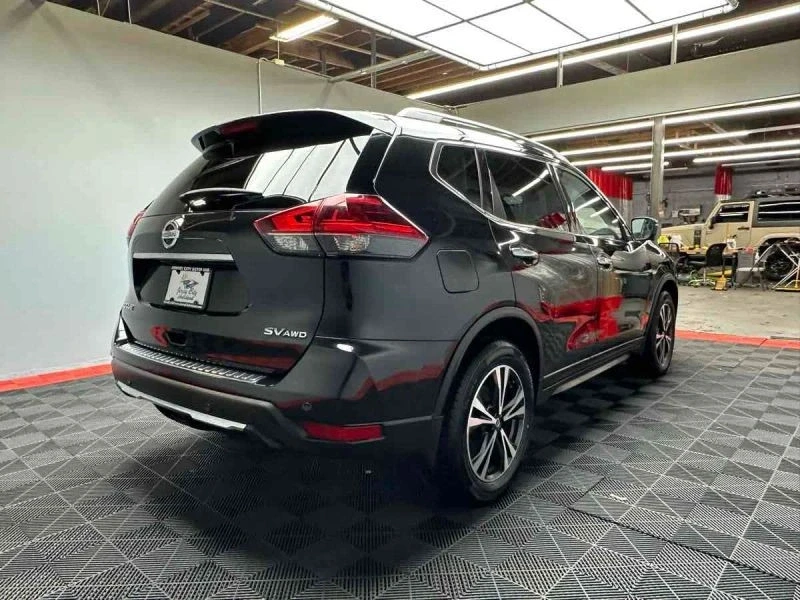 2019 Nissan Rogue - Image 7 of 12