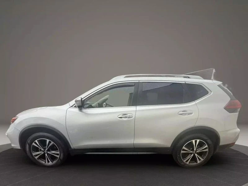 2019 Nissan Rogue - Image 8 of 12